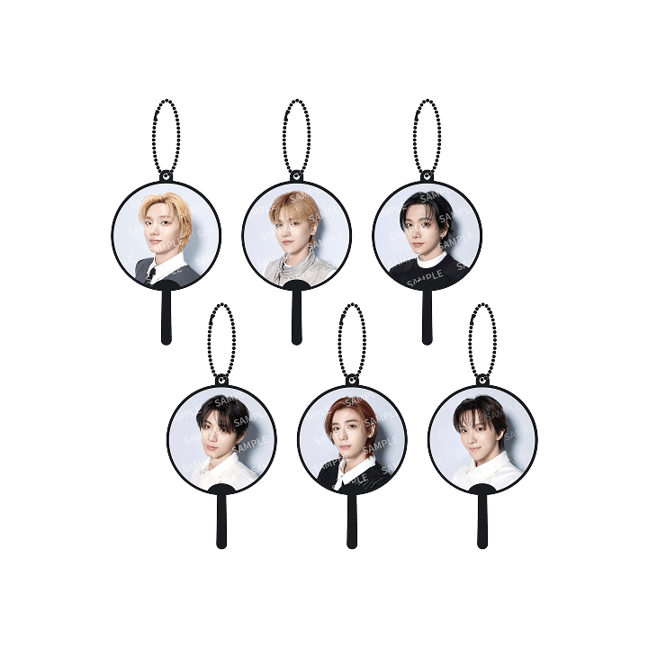 Boynextdoor - lucky draw (mini image picket keyring) 1