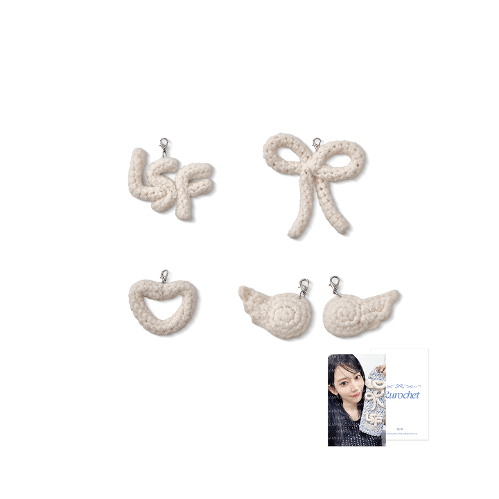 LE SSERAFIM - pouch charm set 1