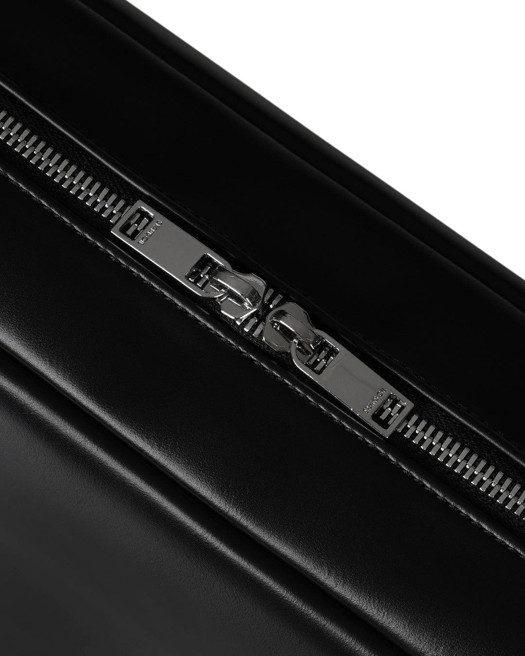 STAND OIL - more baguette bag / black 14
