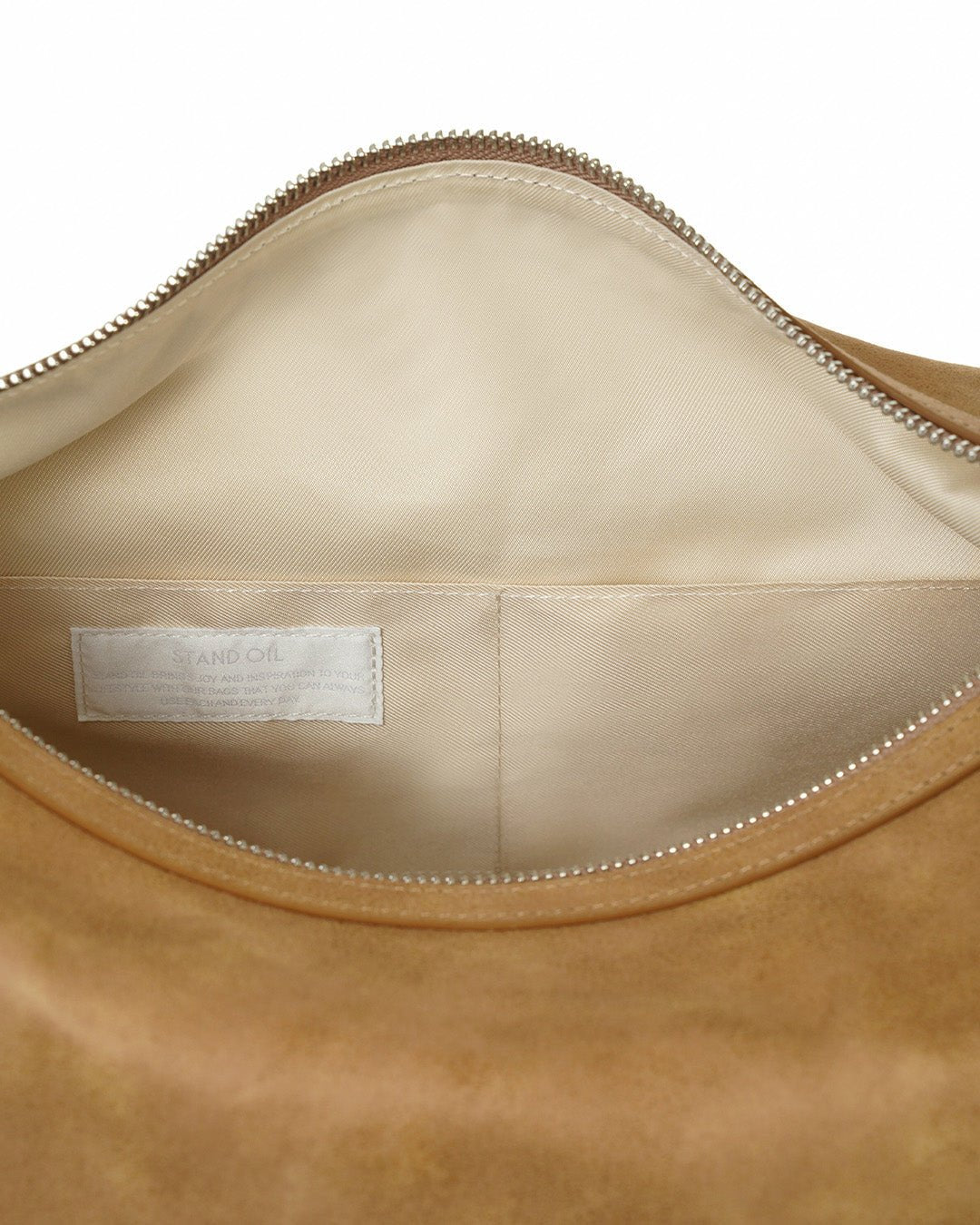STAND OIL - mushy bag / camel 11