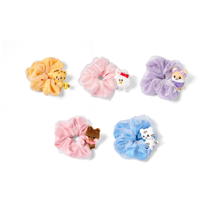 ILLIT - scrunchie 1