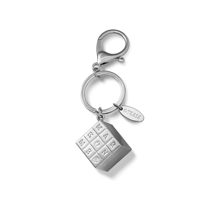 &amp;TEAM - cube keyring 1