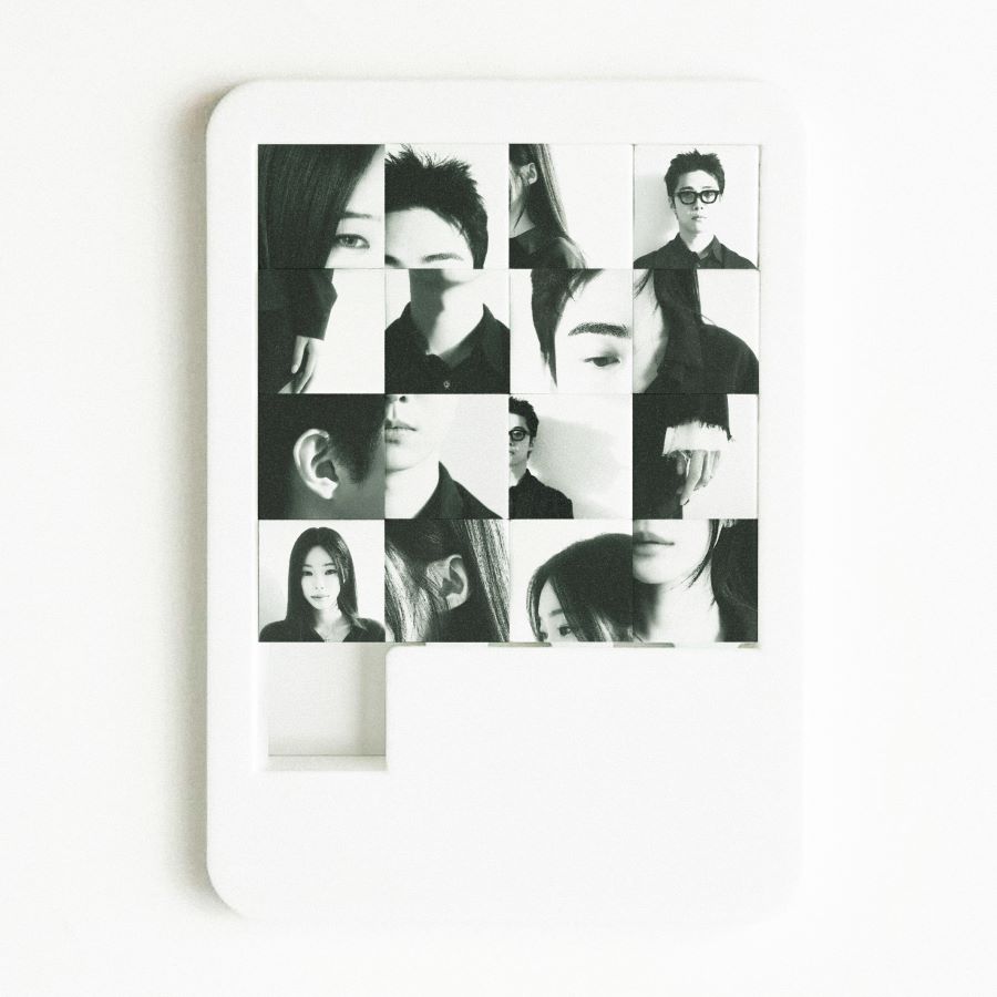 Puzzle Keyring Package GIRIBOY, Heize - Never Meant to Be EP