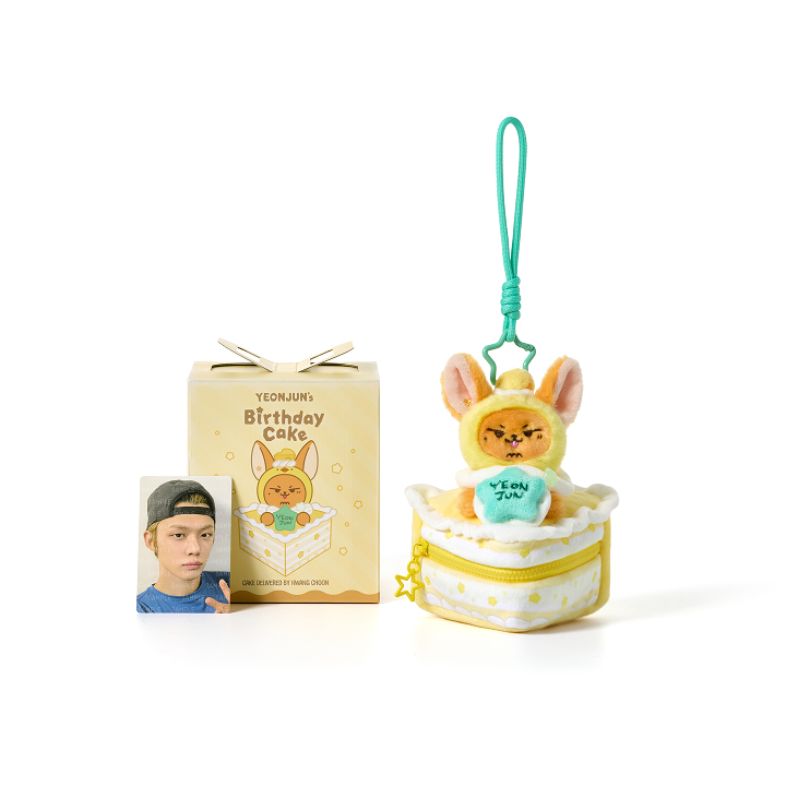 TXT - [yeonjun] hwang choon cake pouch 1