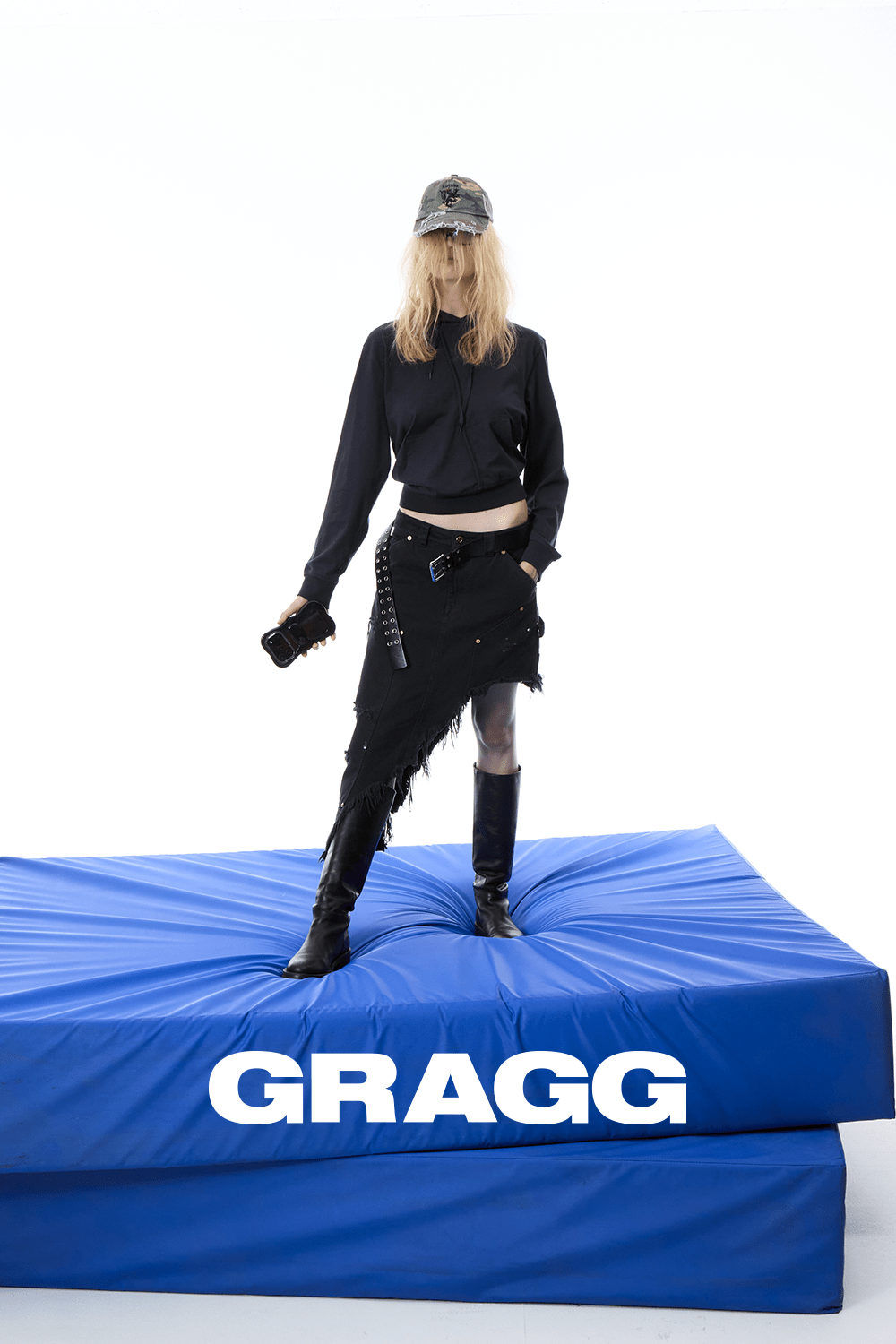 GRAGG (SHAPE CASE) - layered ribbon case - black 11