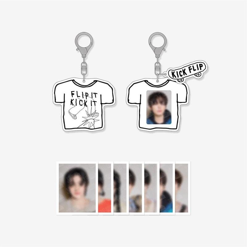 KICKFLIP - id photo holder keyring - [flip it, kick it!] pop-up store 1
