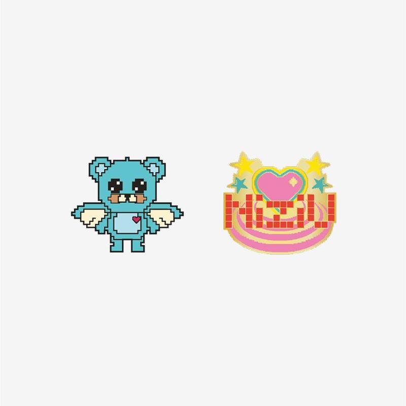 NIZIU - badge - press play 1