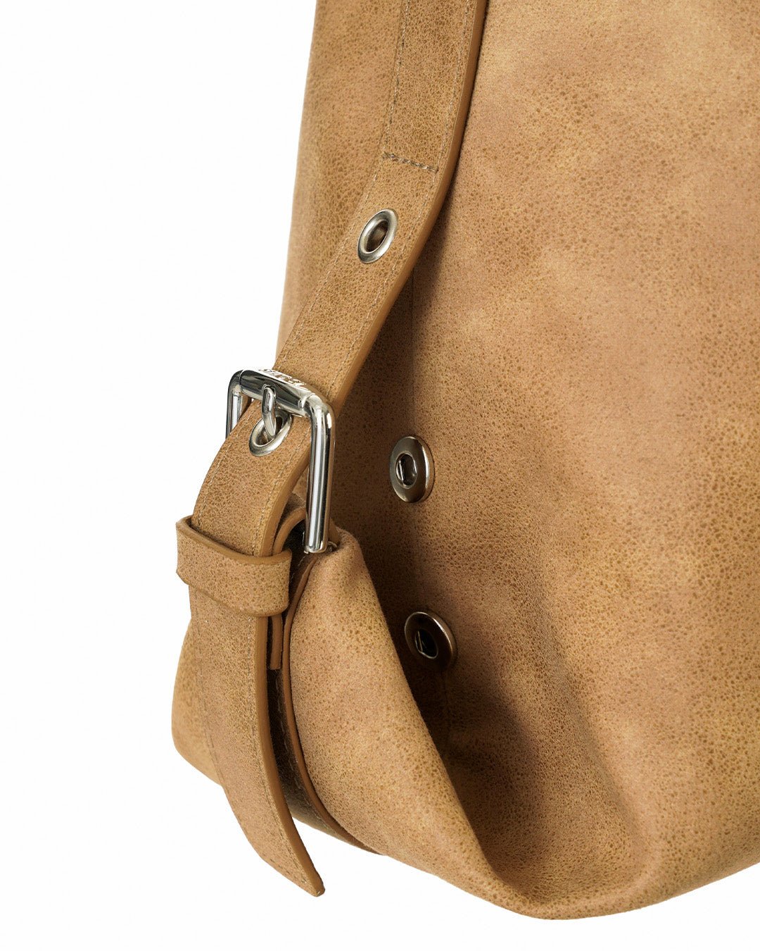 STAND OIL - mushy bag / camel 21